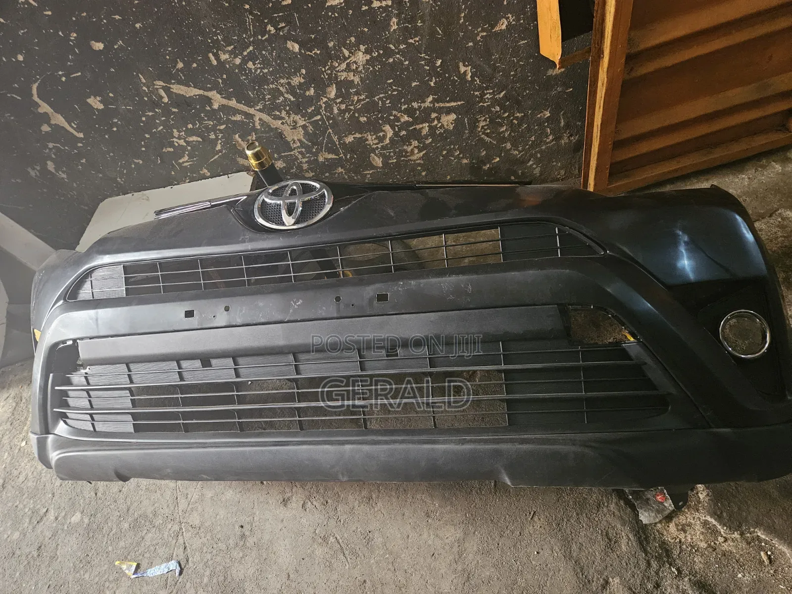 Front Bumper Rav4 017