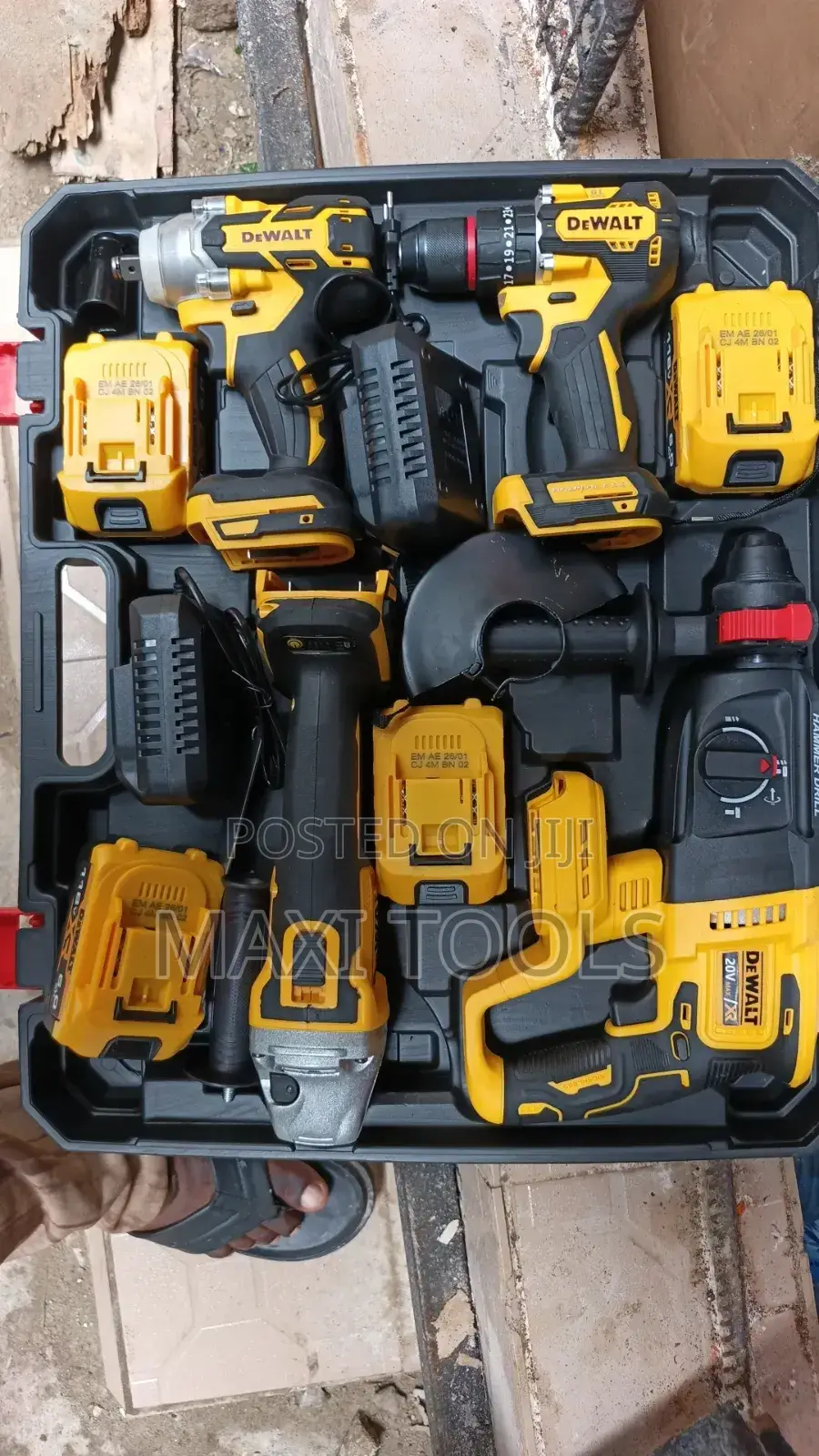 DeWalt 4-in-1 Cordless Power Tool Combo Kit