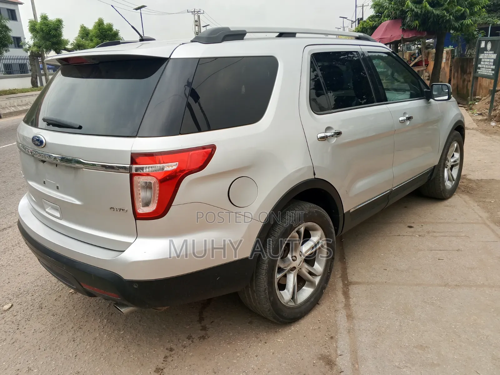 Ford Explorer Limited 4dr 4x4 (3.5L 6cyl 6A) 2012 Silver