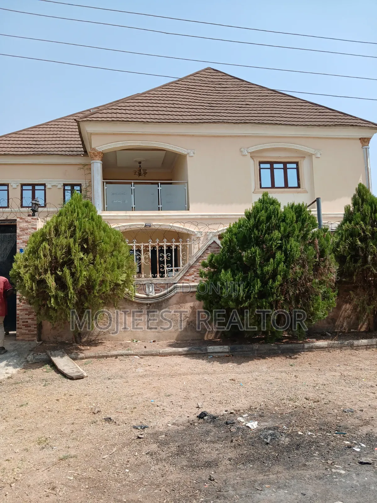 5bdrm Duplex in New Site Estate Fha for sale