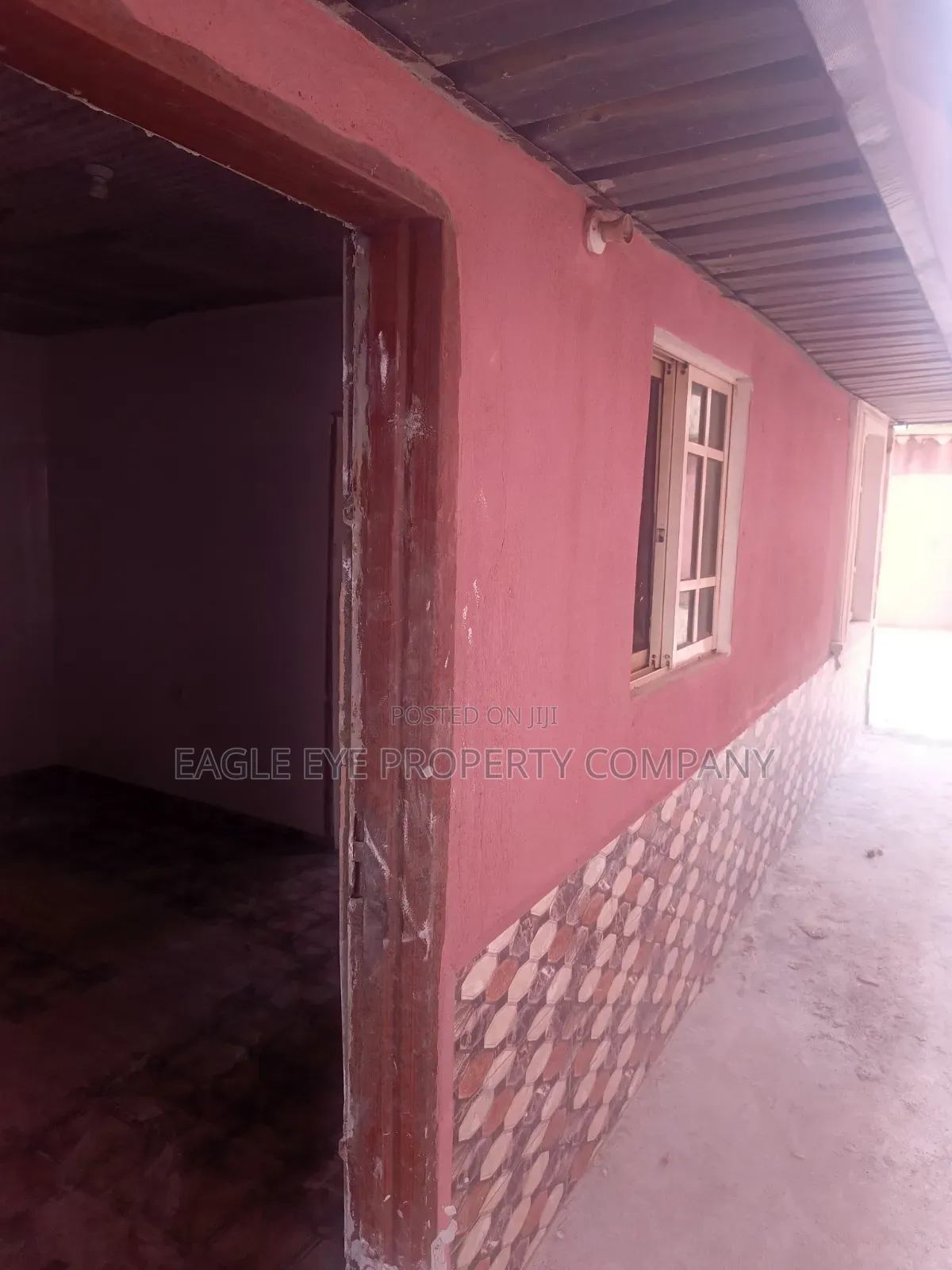Mini Flat in Abiola Farm Estate, for rent