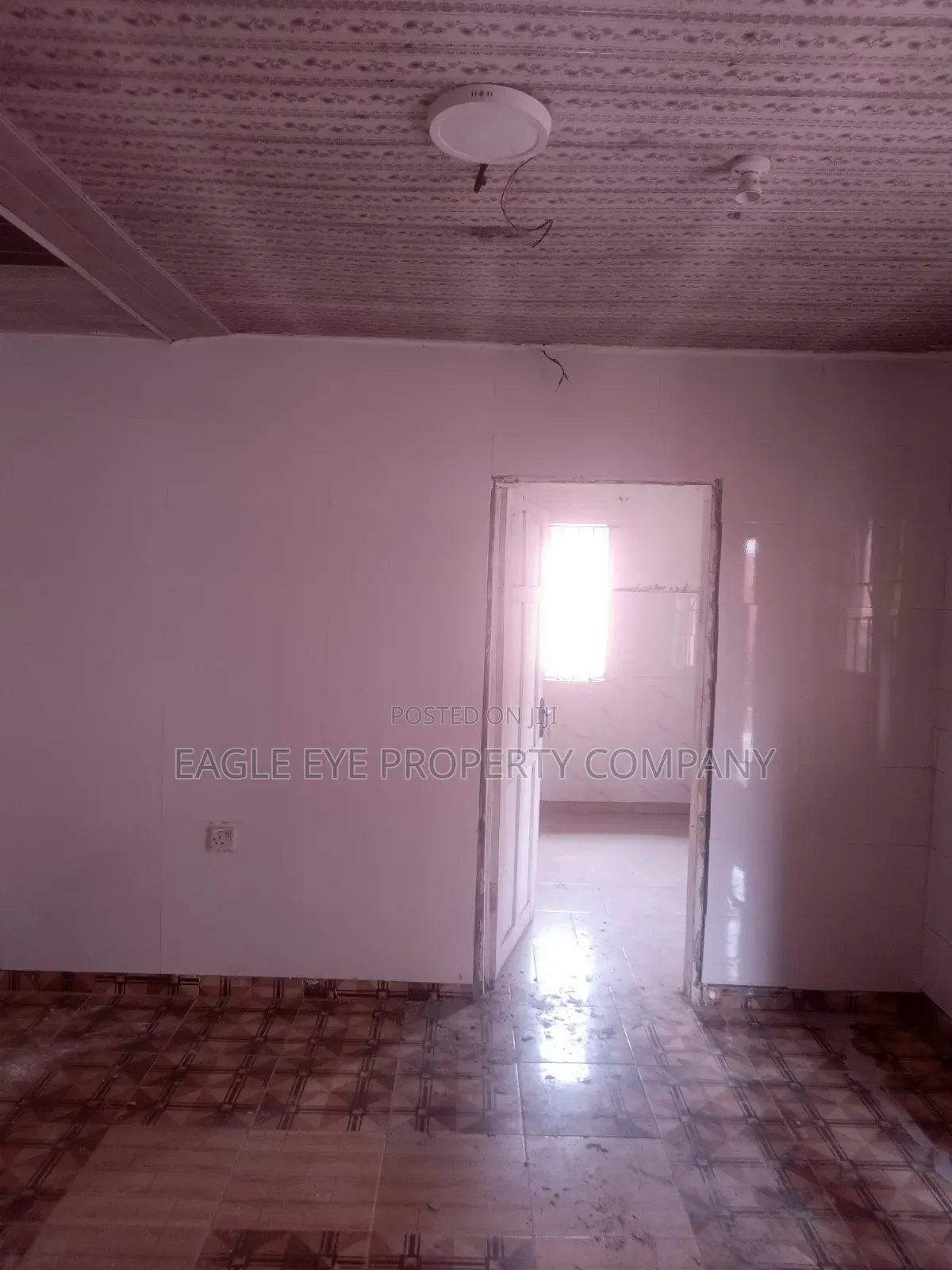 Mini Flat in Abiola Farm Estate, for rent