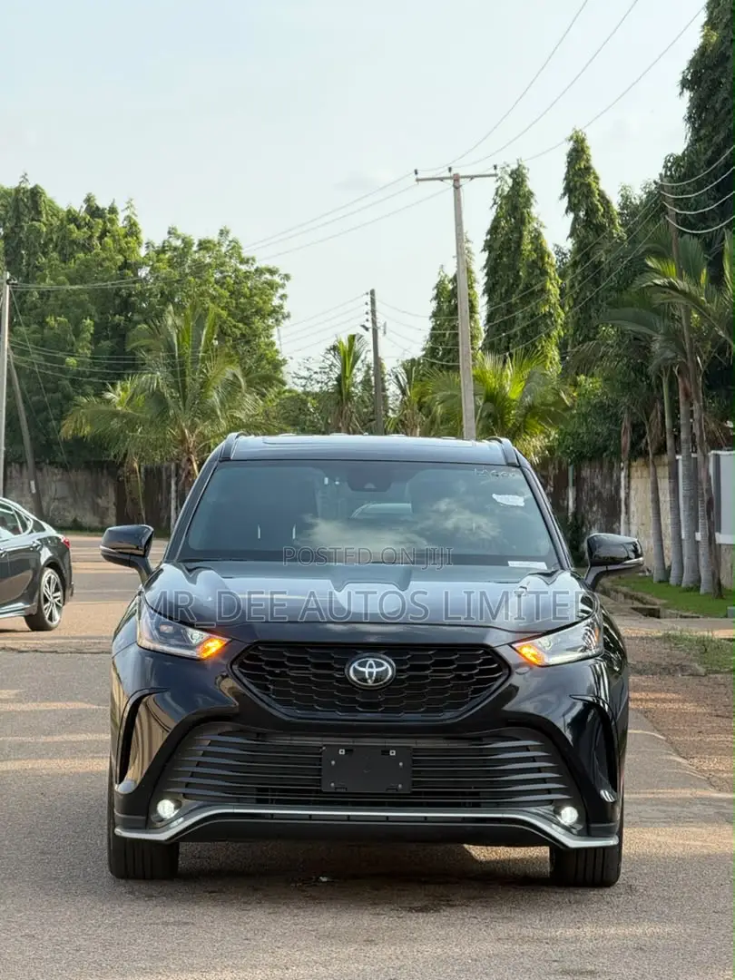 Toyota Highlander XSE AWD 2023 Black