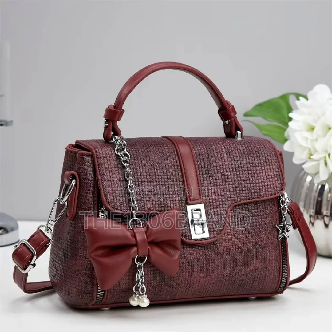 Luxury Top Handle Crossbody Handbag–Elegant Textured Shoulder Bag