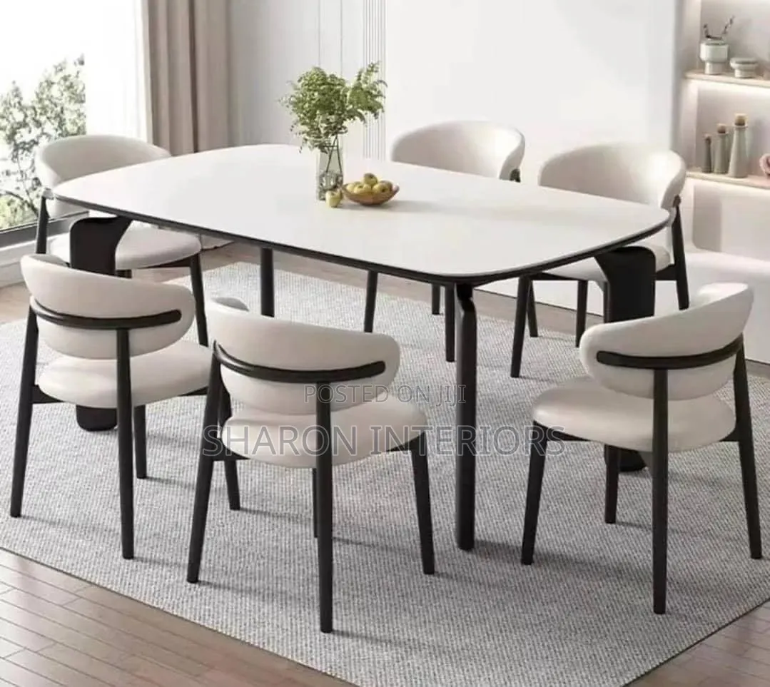 Luna Elegance Dining Set
