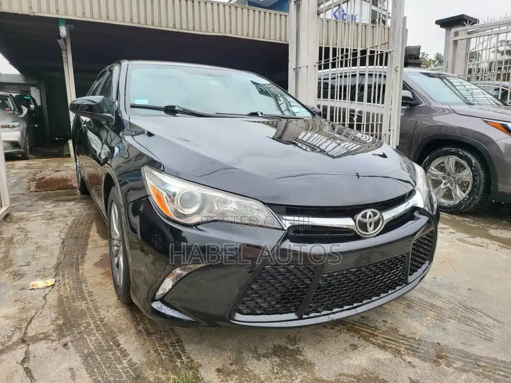 Toyota Camry SE 4dr Sedan (2.5L 4cyl 6A) 2015 Black