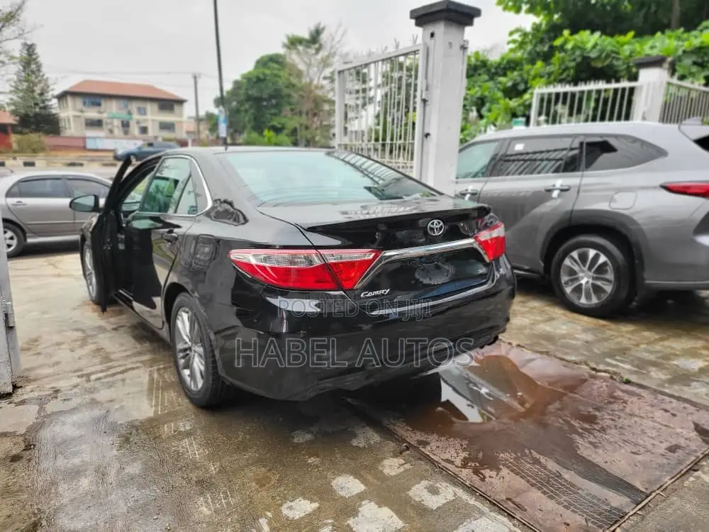 Toyota Camry SE 4dr Sedan (2.5L 4cyl 6A) 2015 Black