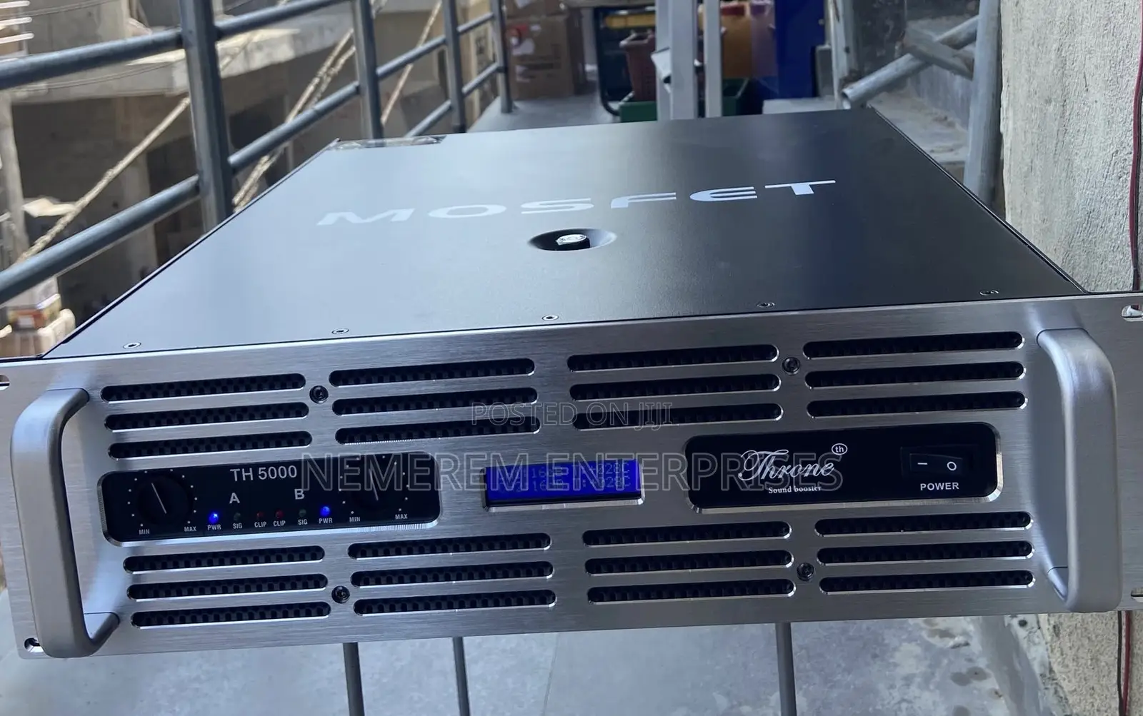 Throne TH 5000 Professional 5000W Power Amplifier