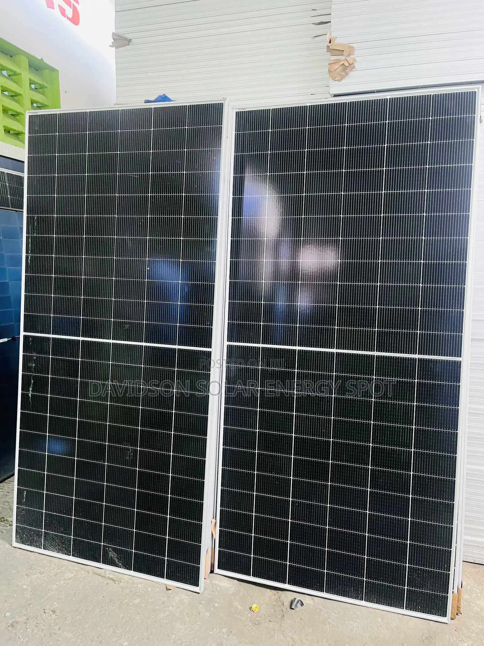 650watt Jinko Solar Panel Halfcourt