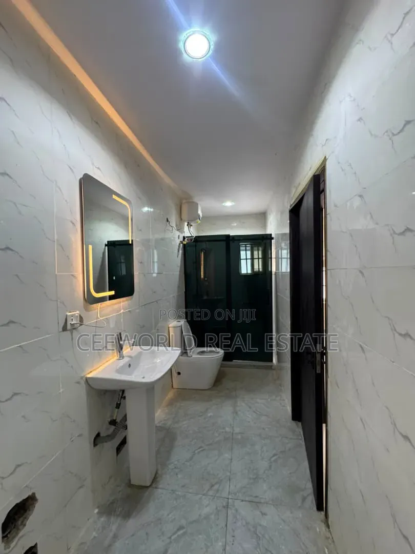 4bdrm Duplex in Ikolaba Gra, Agodi for rent