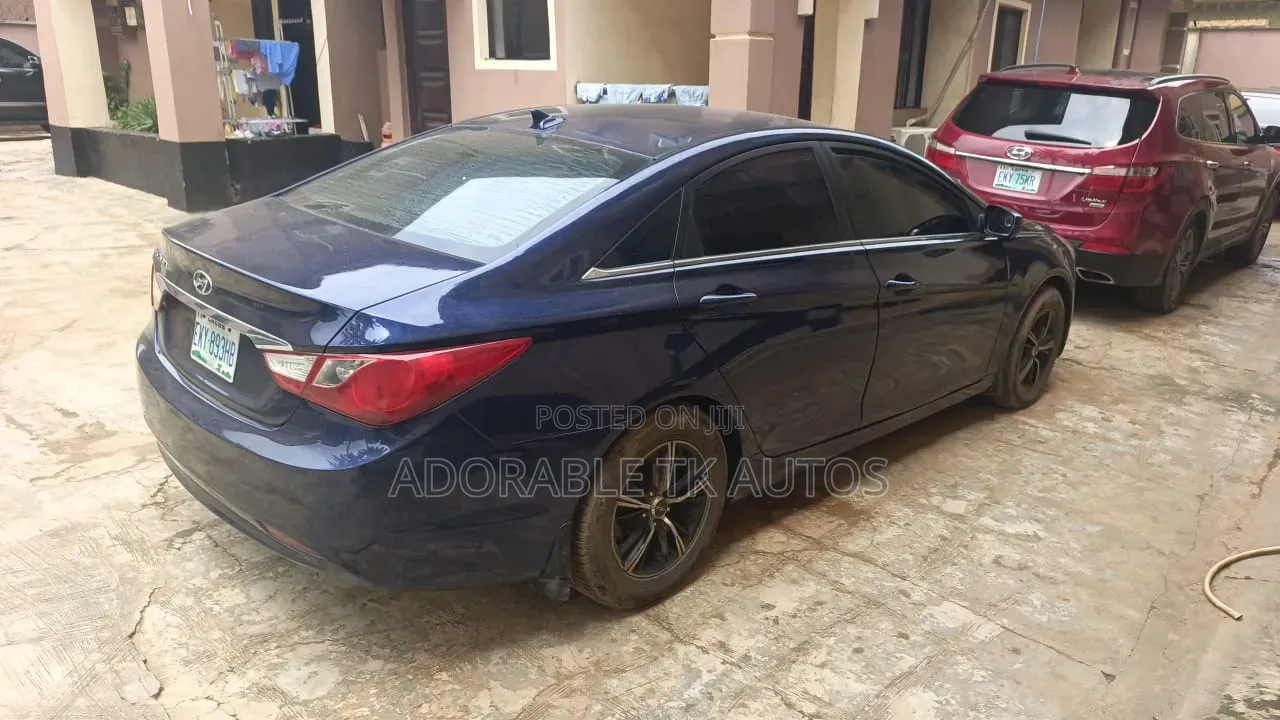 Hyundai Sonata 2012 Blue