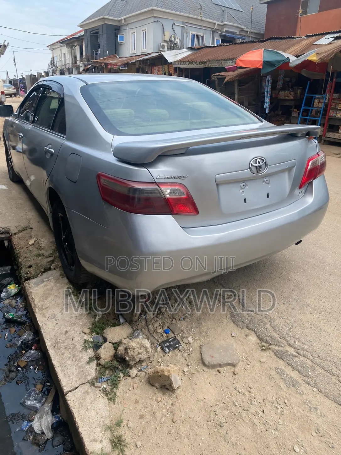 Toyota Camry LE 4dr Sedan (2.4L 4cyl 5A) 2009 Silver