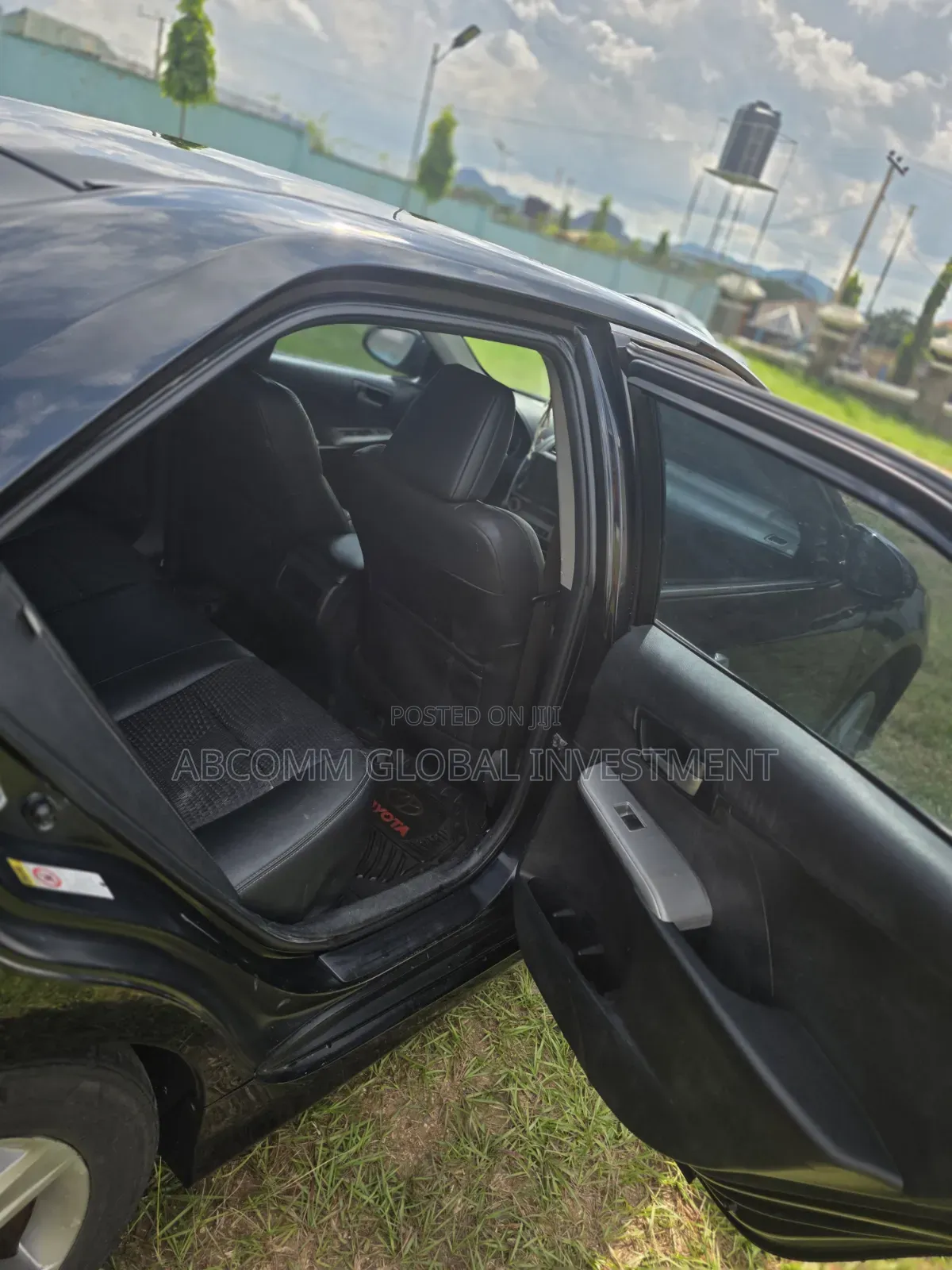 Toyota Camry SE 4dr Sedan (2.5L 4cyl 6A) 2012 Black