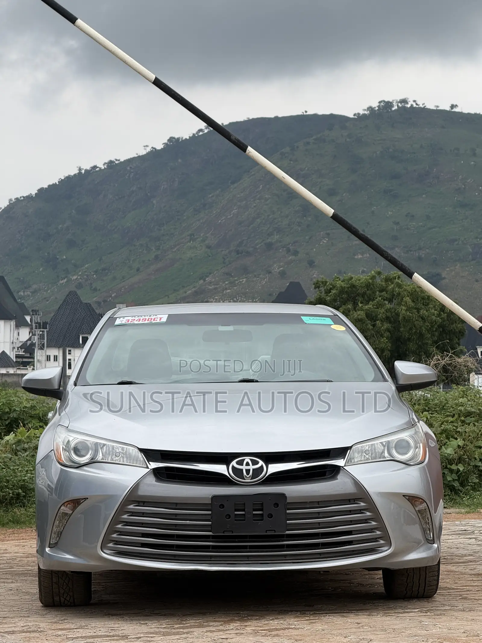 Toyota Camry 2015 Silver