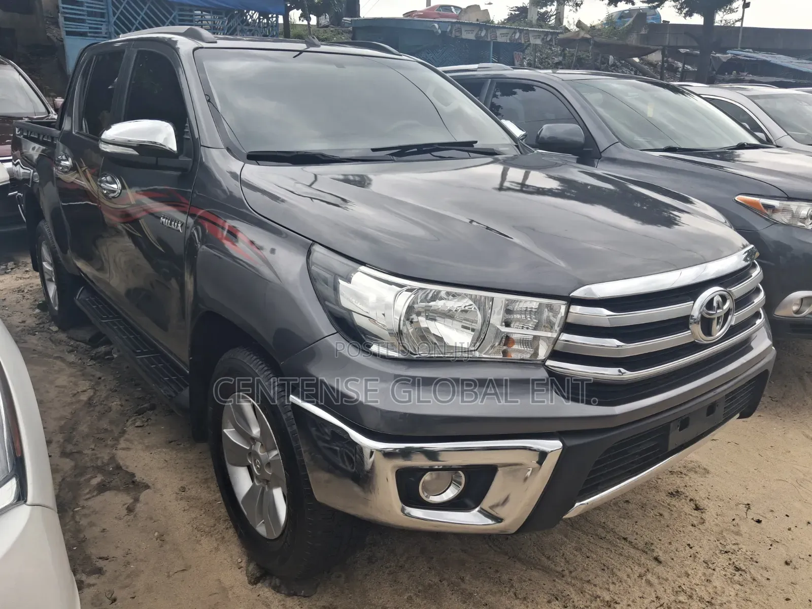 Toyota Hilux 2021 Gray