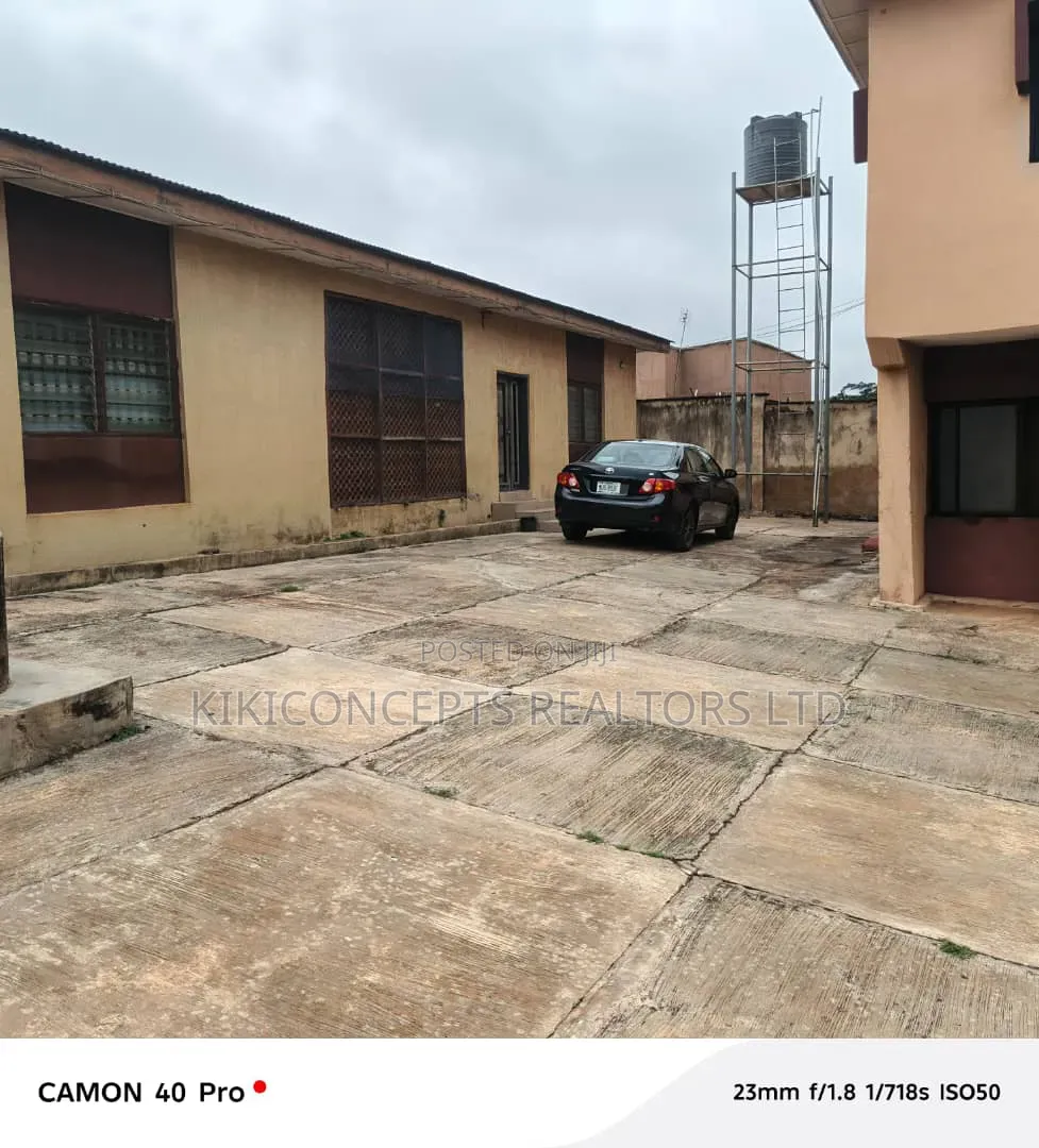 4bdrm Block of Flats in Olubadan Estate, Ibadan for sale