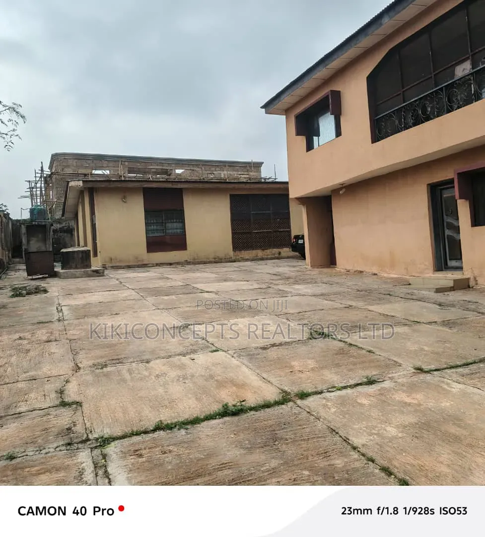 4bdrm Block of Flats in Olubadan Estate, Ibadan for sale