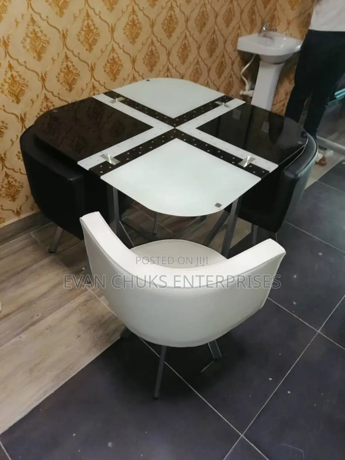 Quality Space Saver Marble Dining Set