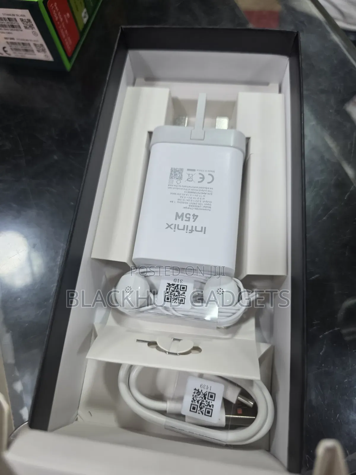 Infinix Hot 60i 128 GB Silver