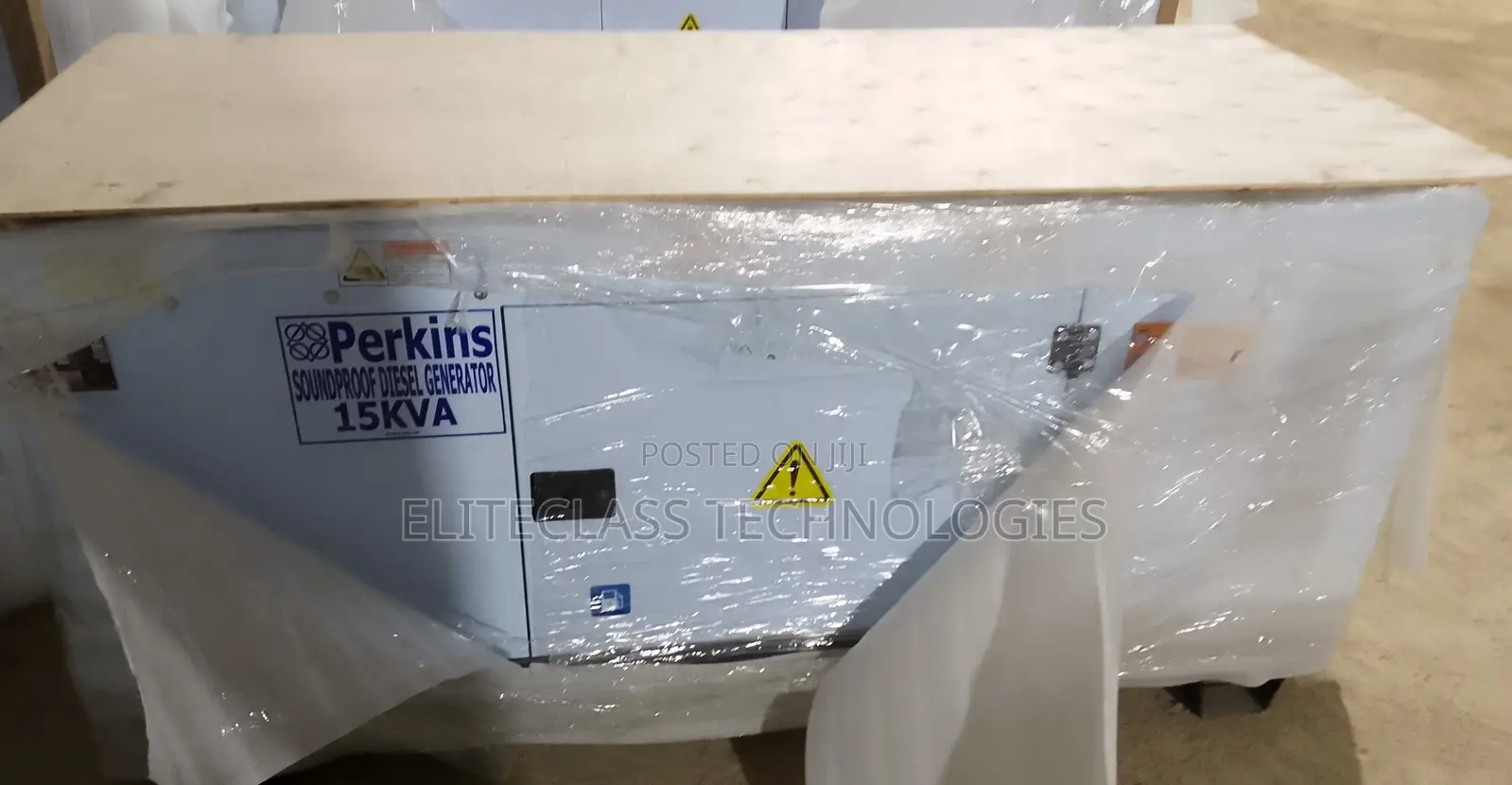 Soundproof 15kVA Silent Perkins Engine Generator Unit