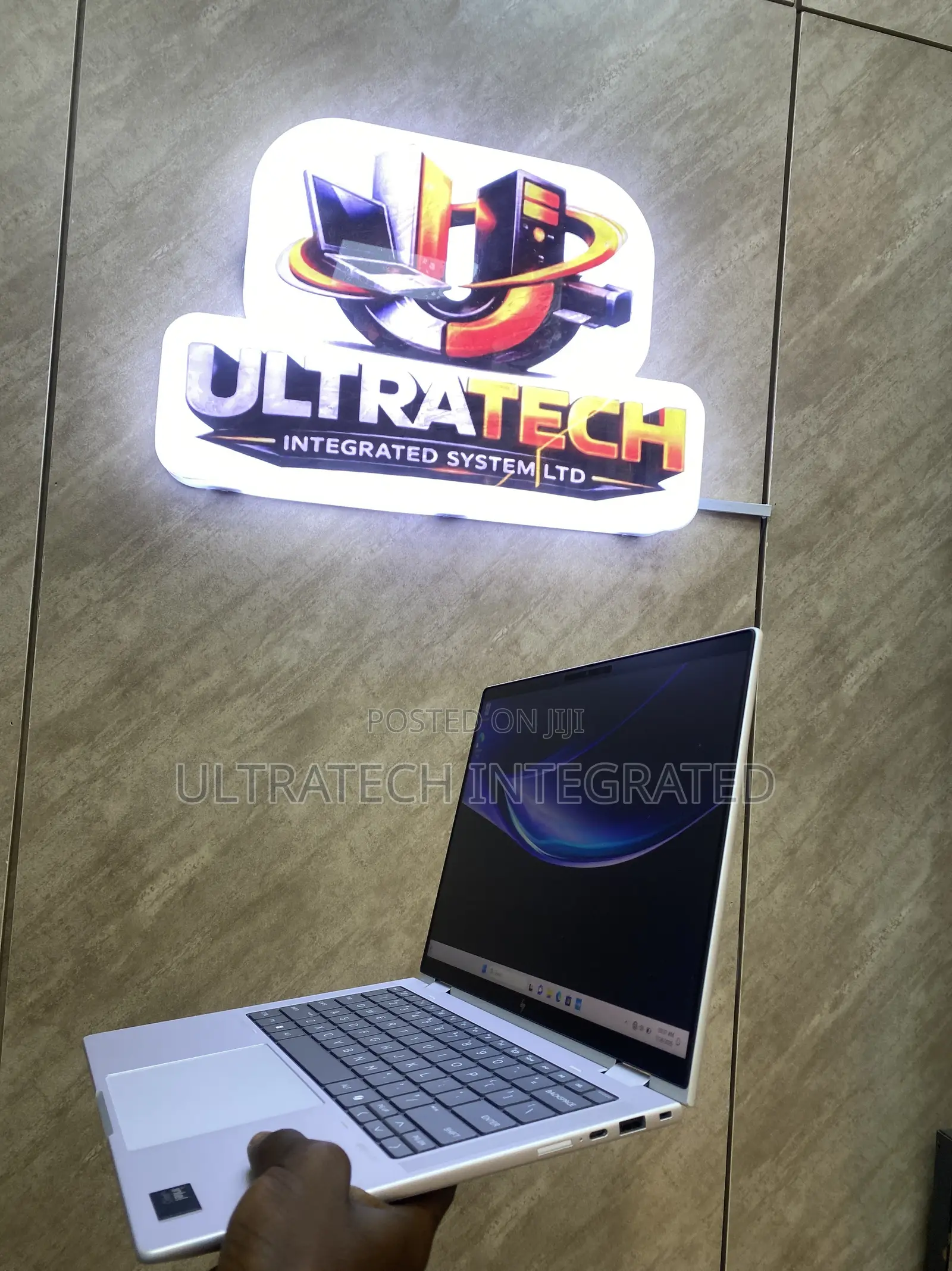 New Laptop HP EliteBook X360 1040 G11 16GB Intel SSD 512GB