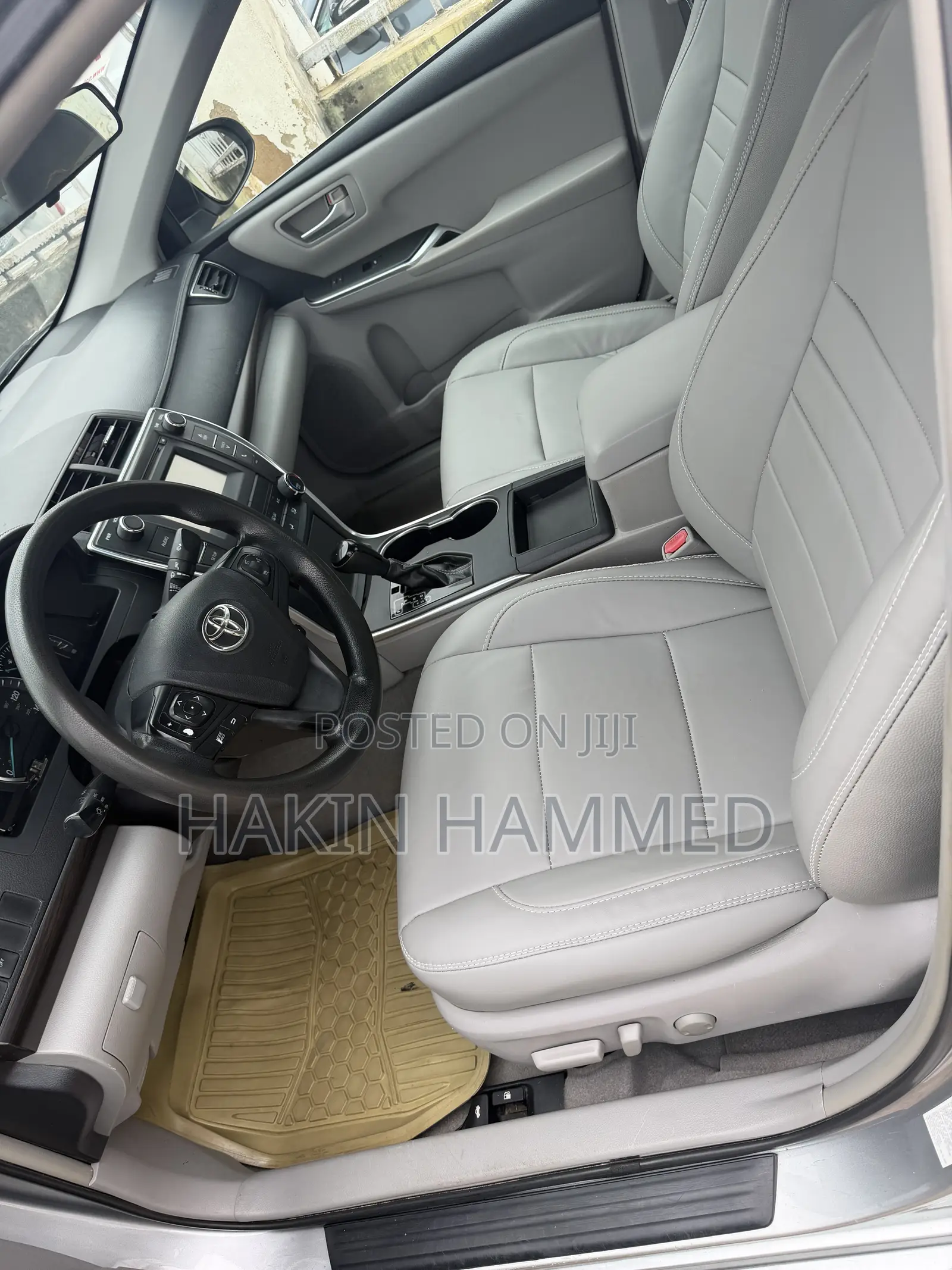 Toyota Camry LE 4dr Sedan (2.5L 4cyl 6A) 2016 Silver