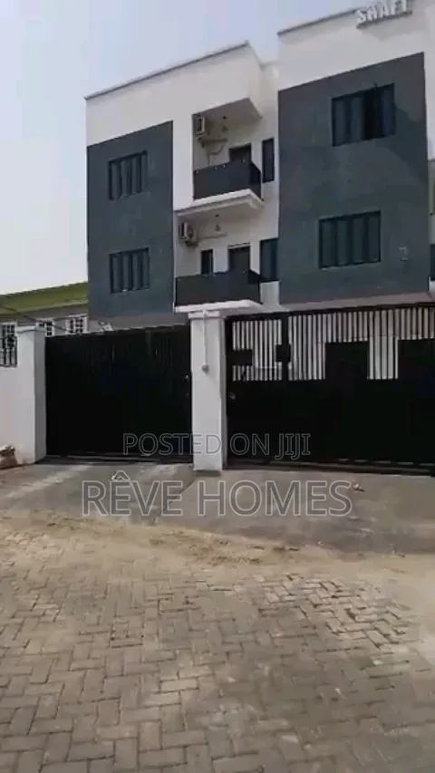 5bdrm Duplex in Ogudu GRA for rent