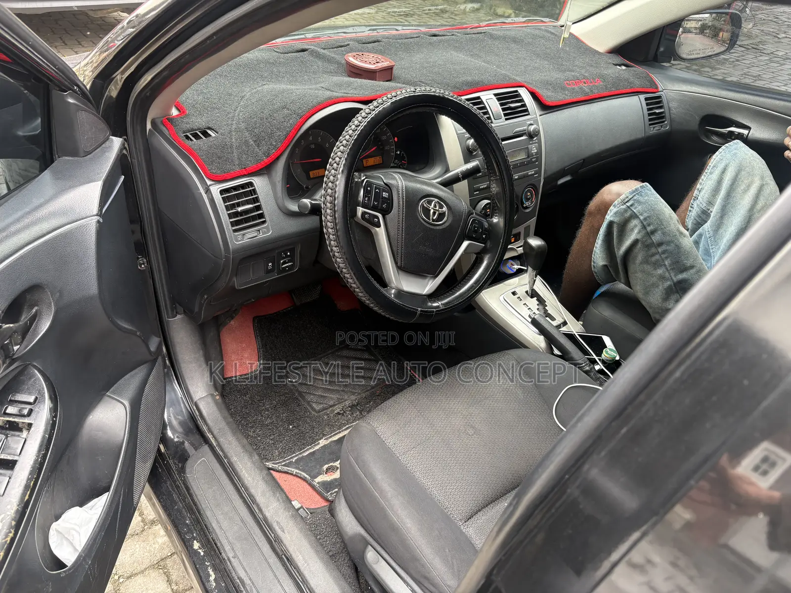 Toyota Corolla 2010 Black