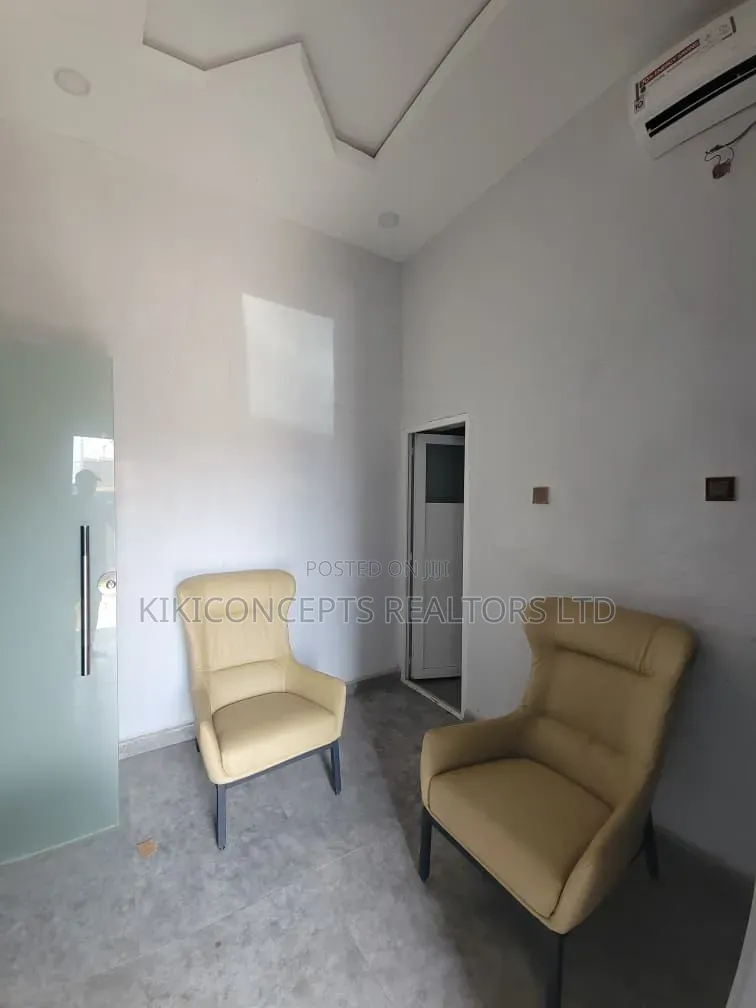 8bdrm Block of Flats in Challenge, Ibadan for sale