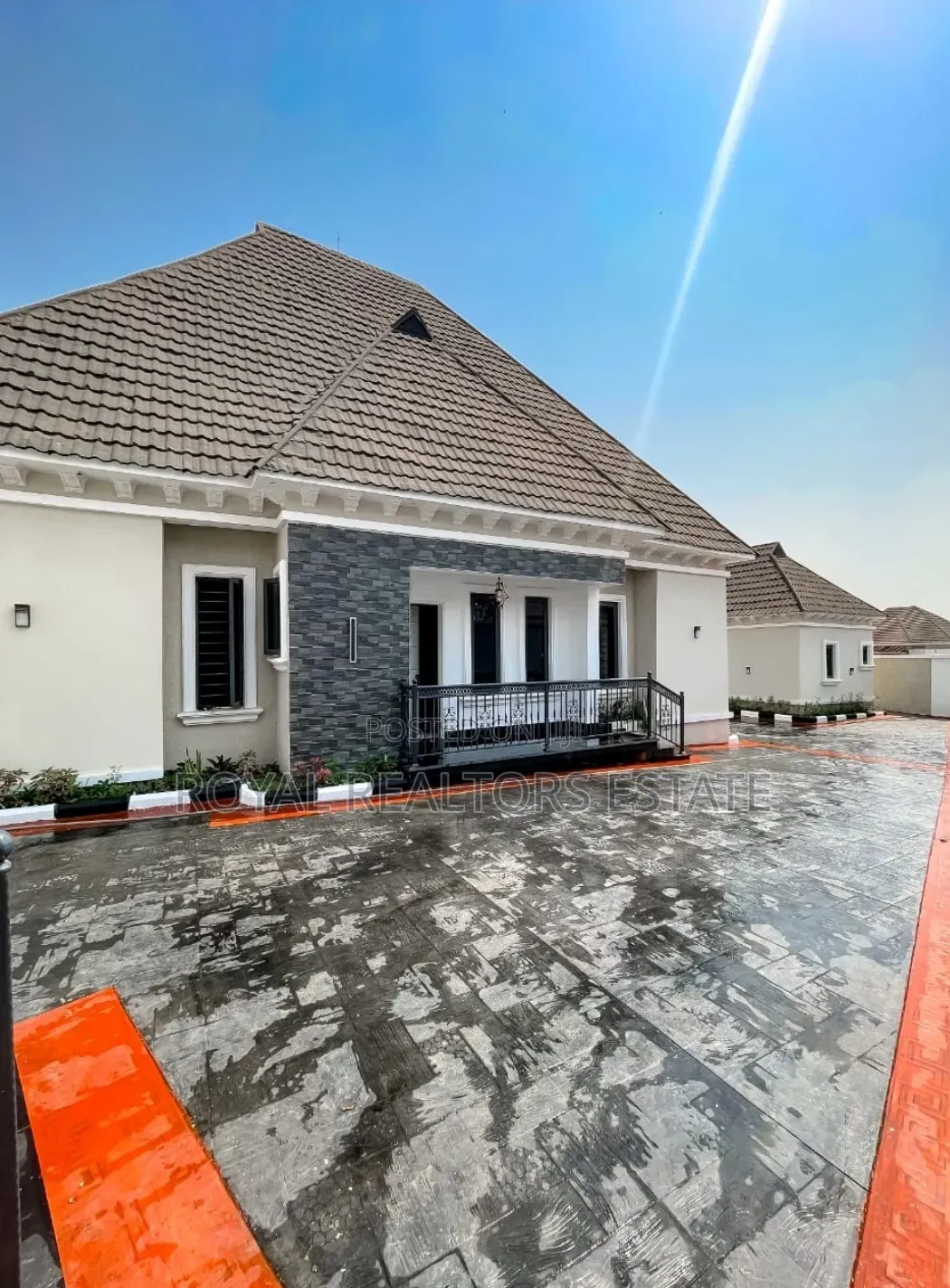 3bdrm Bungalow in Bunkoro for sale
