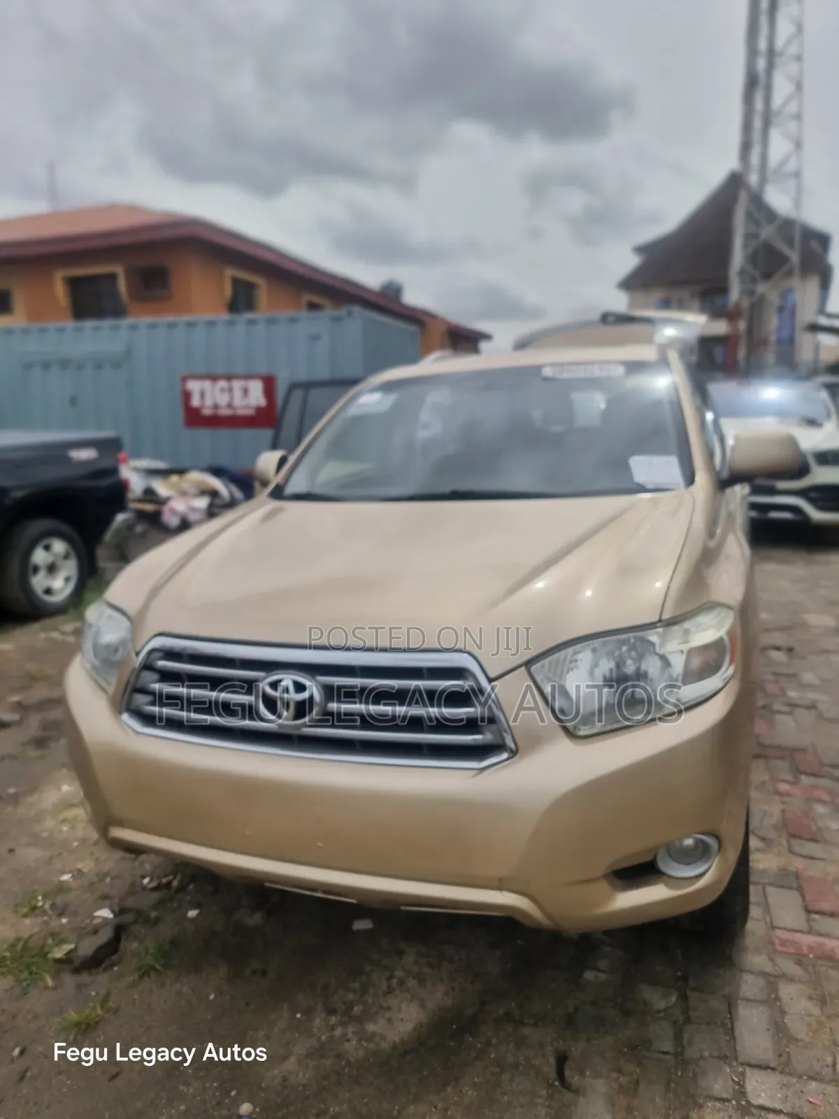 Toyota Highlander 2010 Gold
