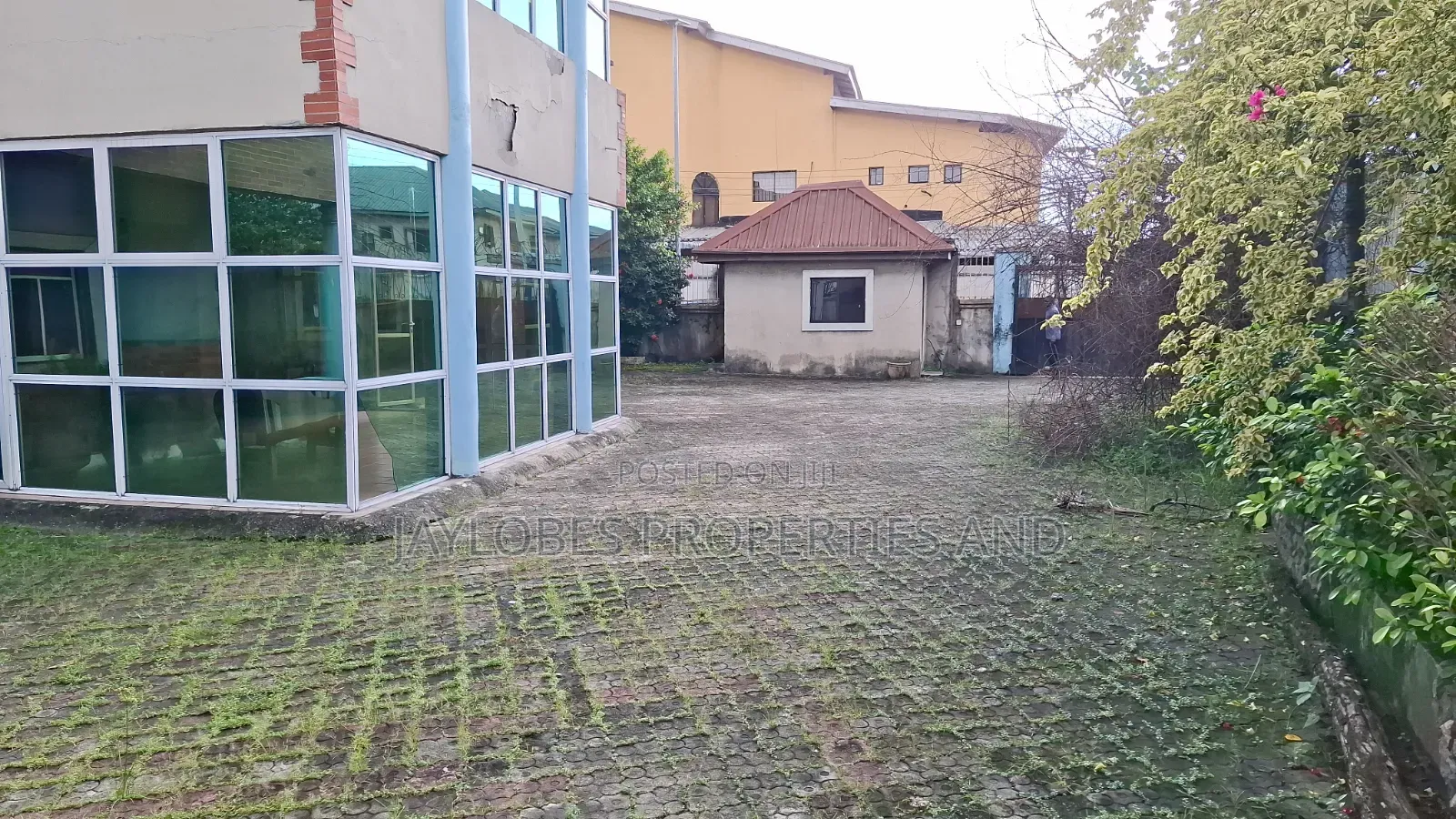 5bdrm Duplex in Mummy B Road, Obio-Akpor for sale