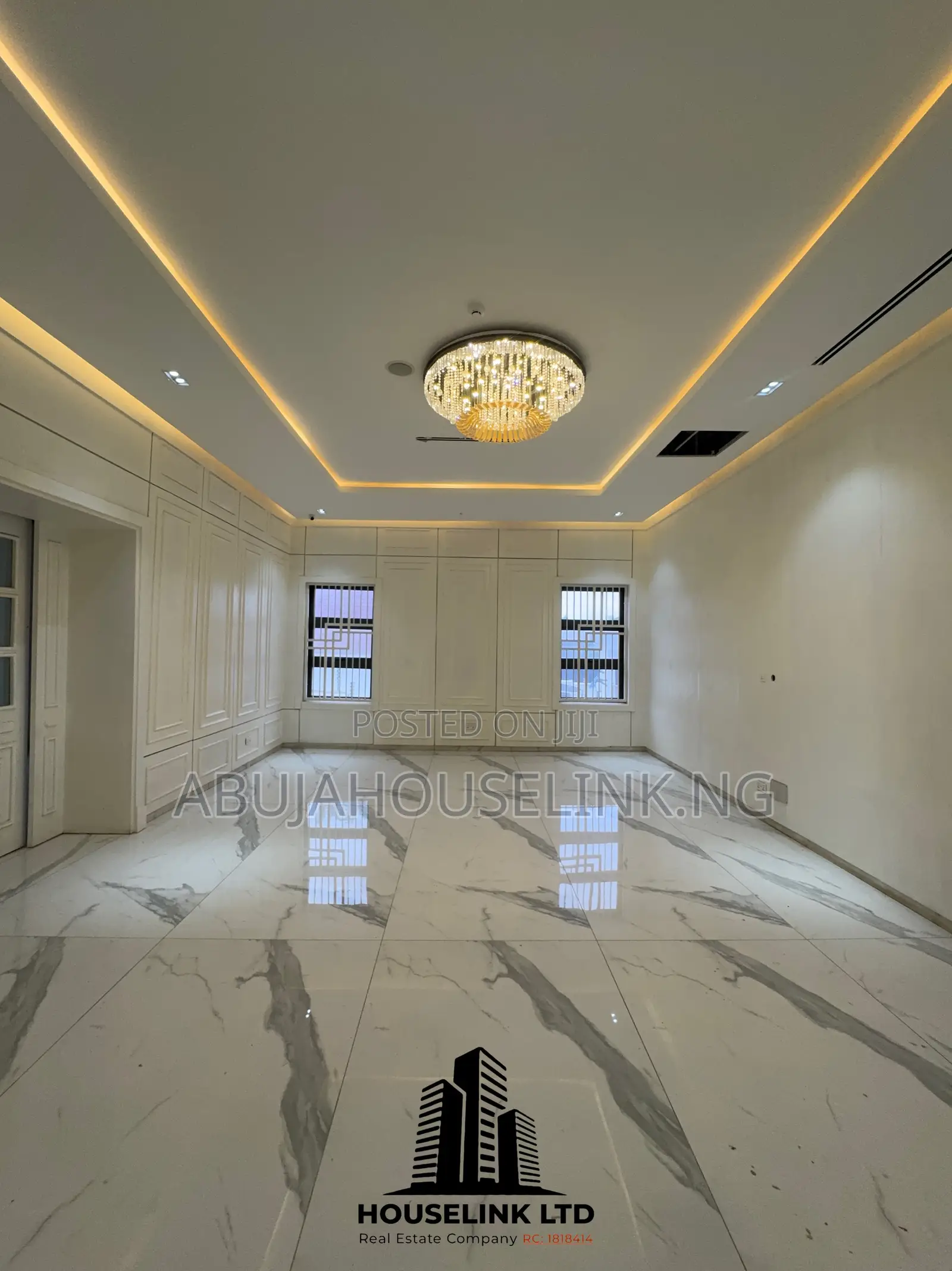 8bdrm Mansion in Maitama Main Abuja for sale