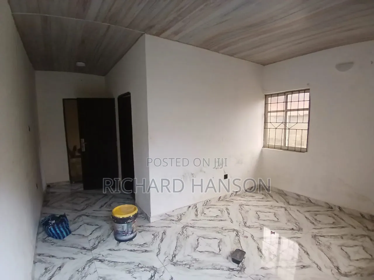 Mini Flat in Not Alone In, Ado / Ajah for rent