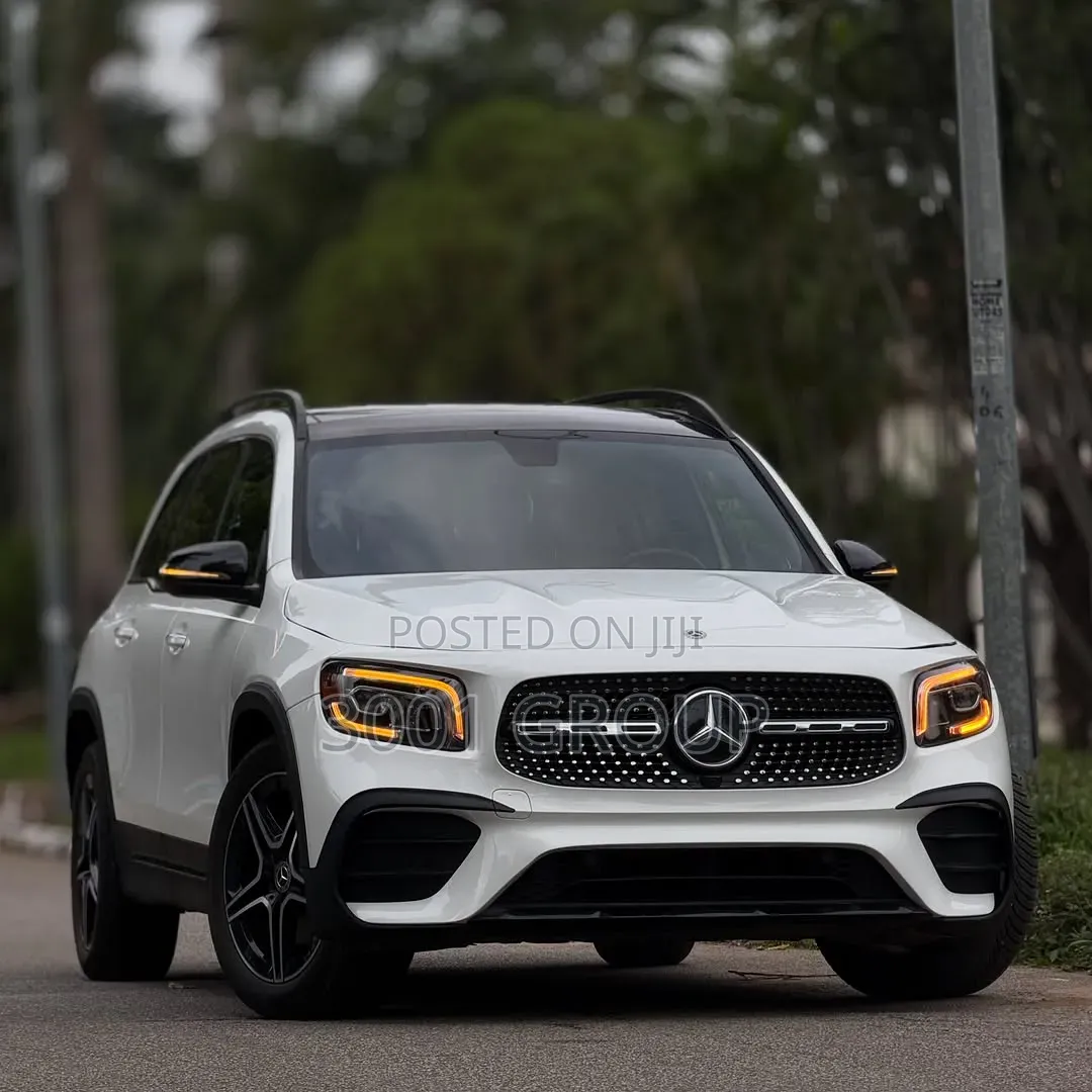 Mercedes-Benz GLB-Class 2023 White