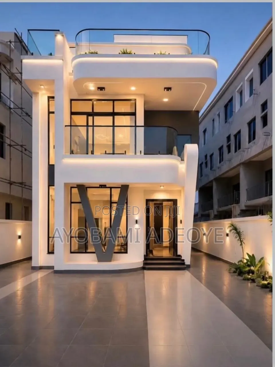 5bdrm Maisonette in Lekki Phase 1 for sale