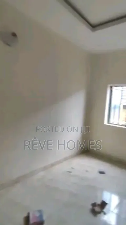 2bdrm Block of Flats in Sabo / Yaba for rent