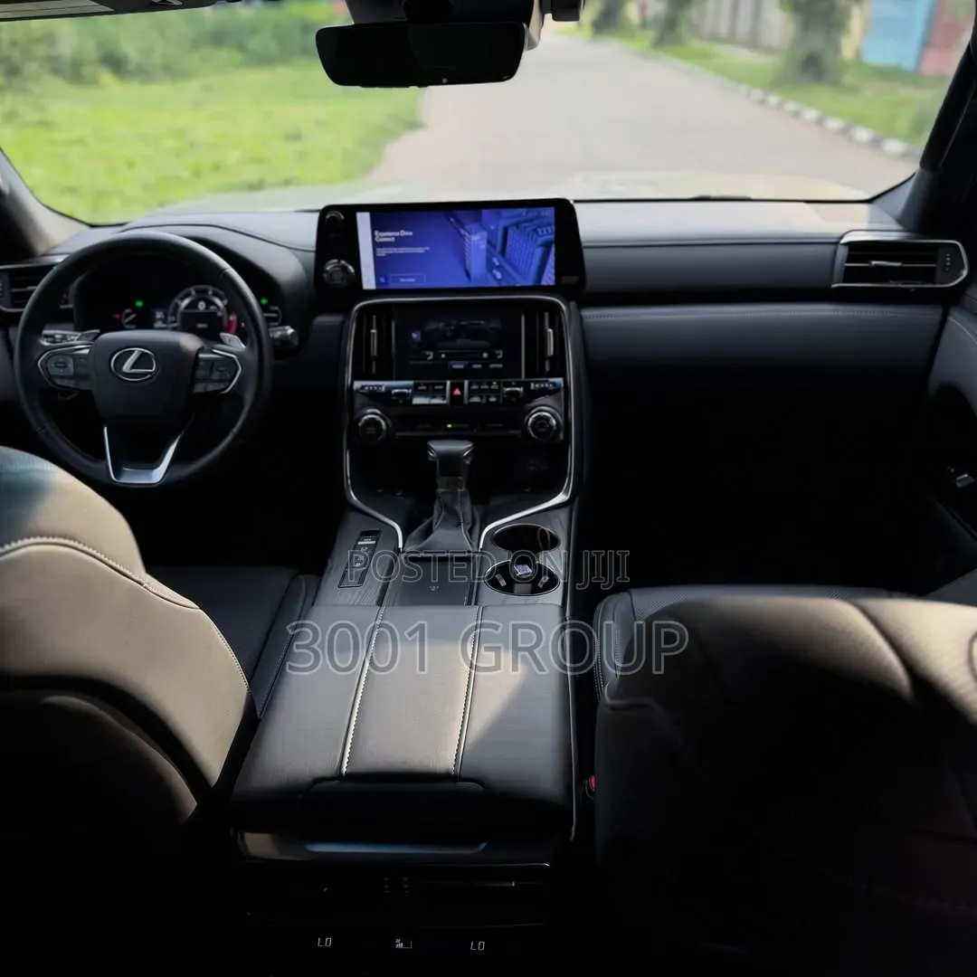 New Lexus LX 2025 Gray