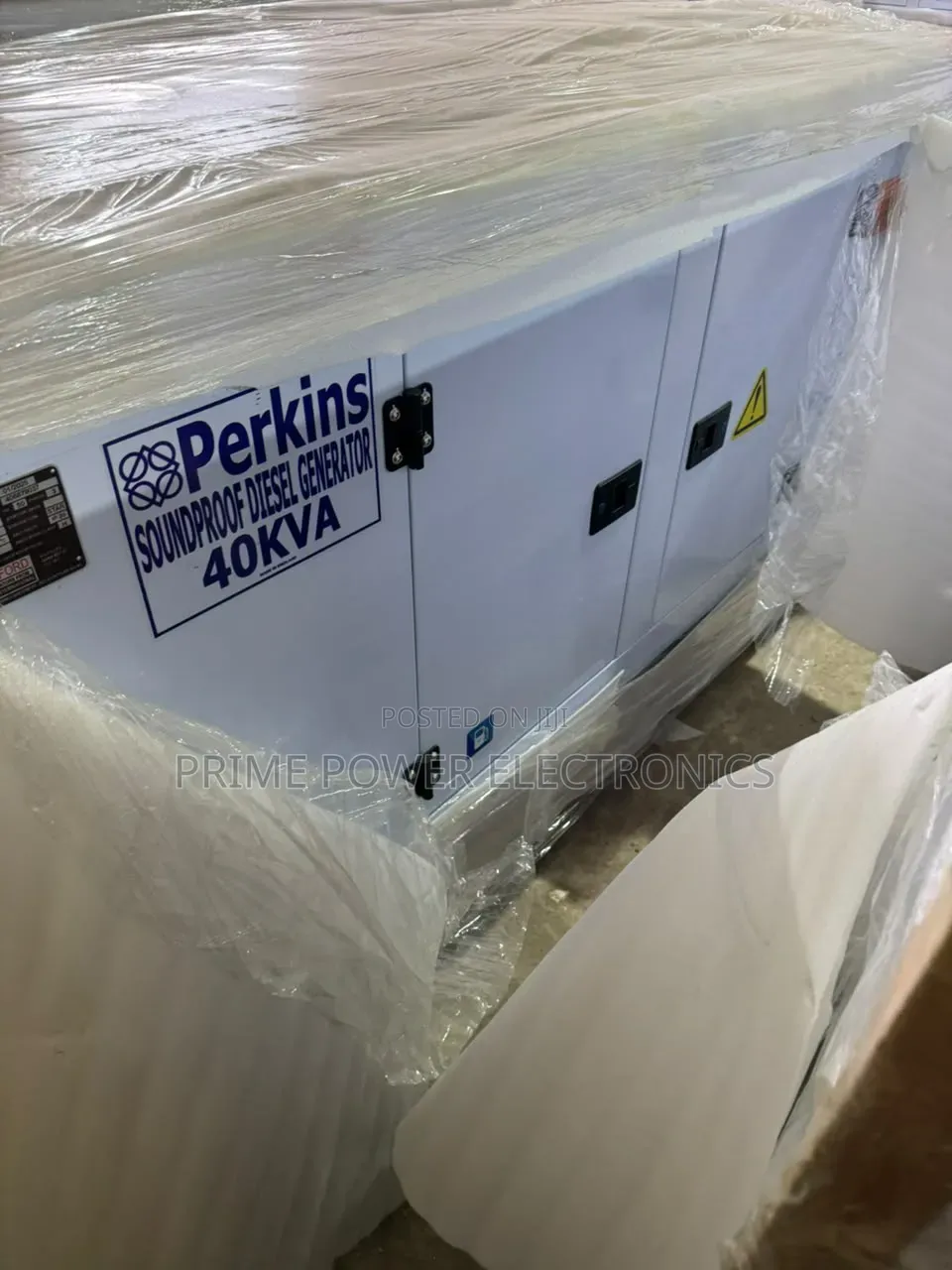 Heavy Duty 40kVA Perkins Soundproof Generator for Homes Businesses