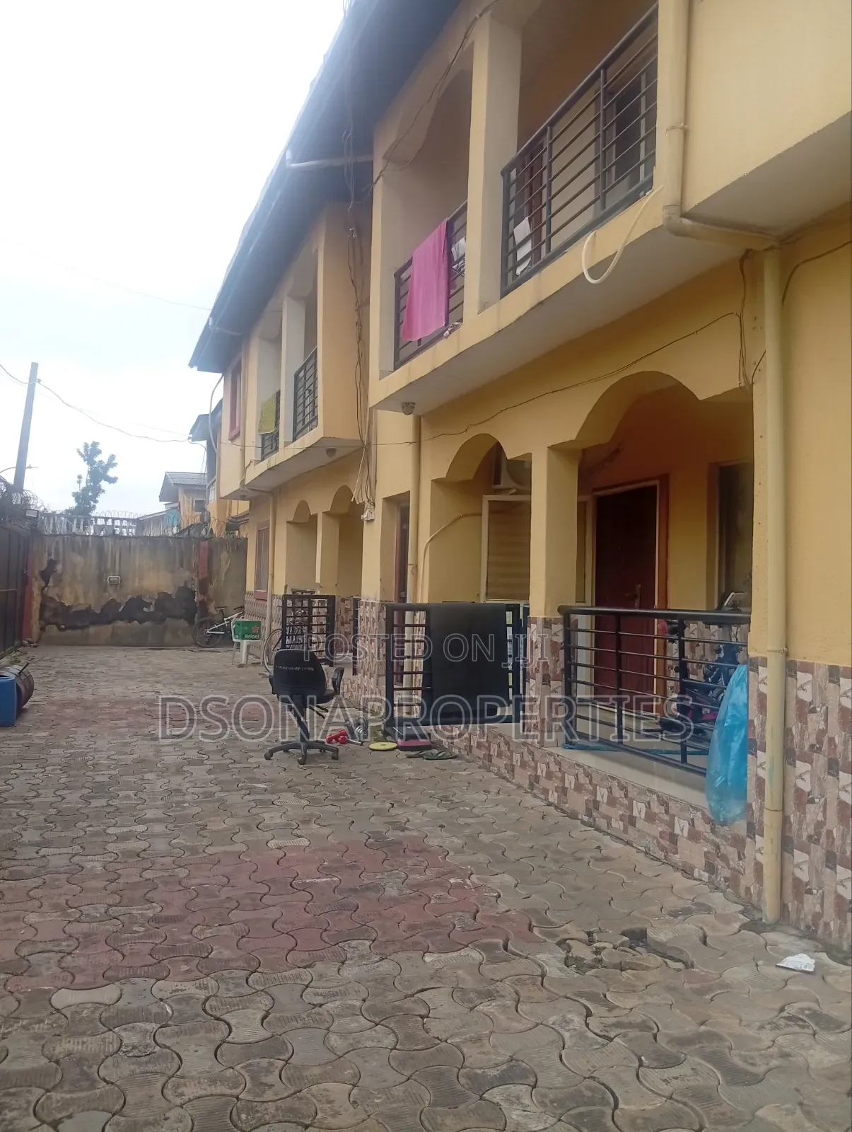 3bdrm Apartment in Philip Majekodunmi, New Oko Oba for rent
