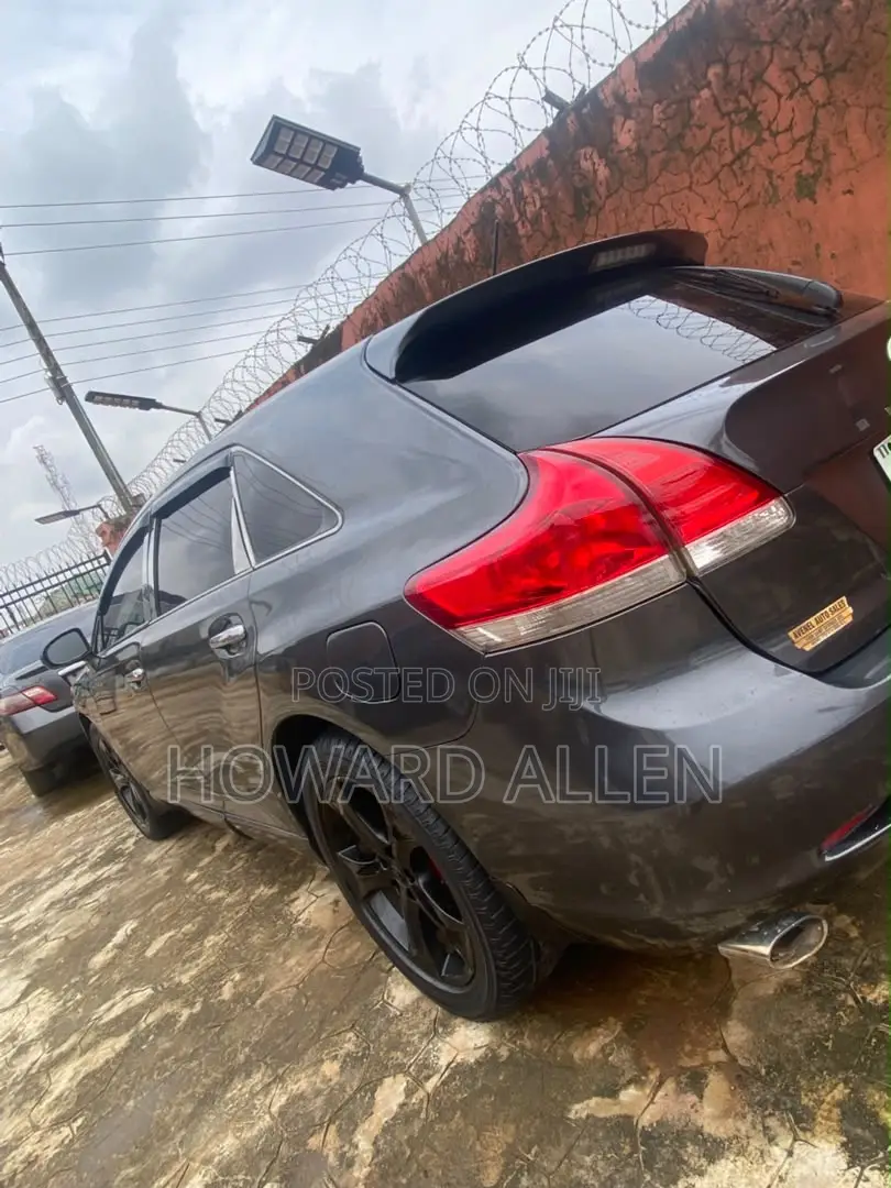 Toyota Venza V6 2009 Gray