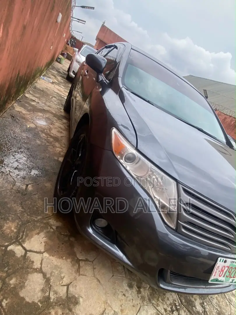 Toyota Venza V6 2009 Gray