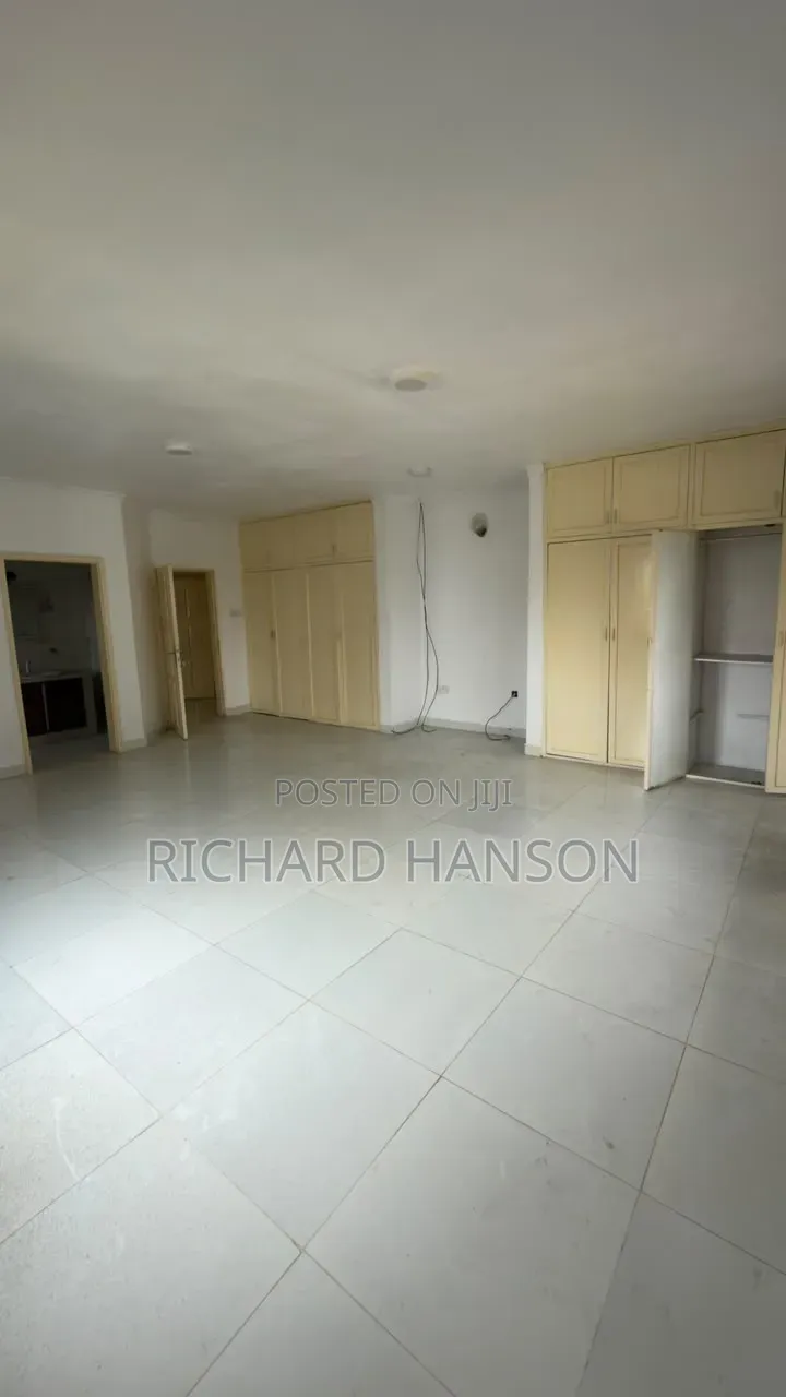3bdrm Apartment in In Lekki for rent