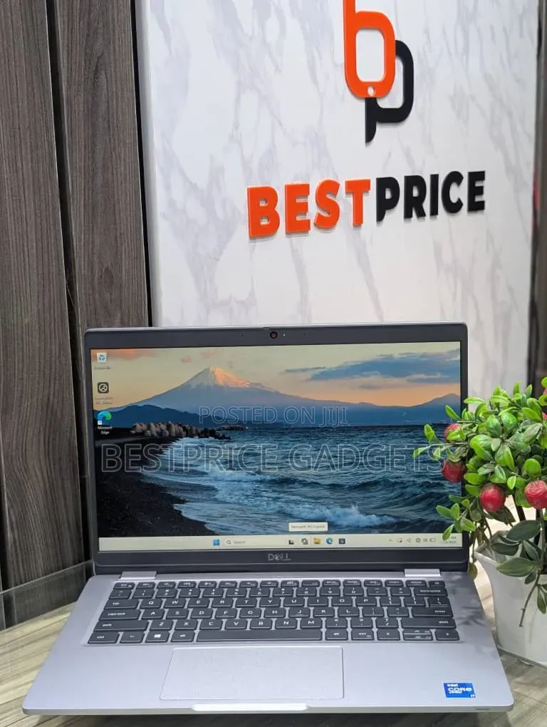 Laptop Dell Latitude 5320 16GB Intel Core i7 SSD 512GB
