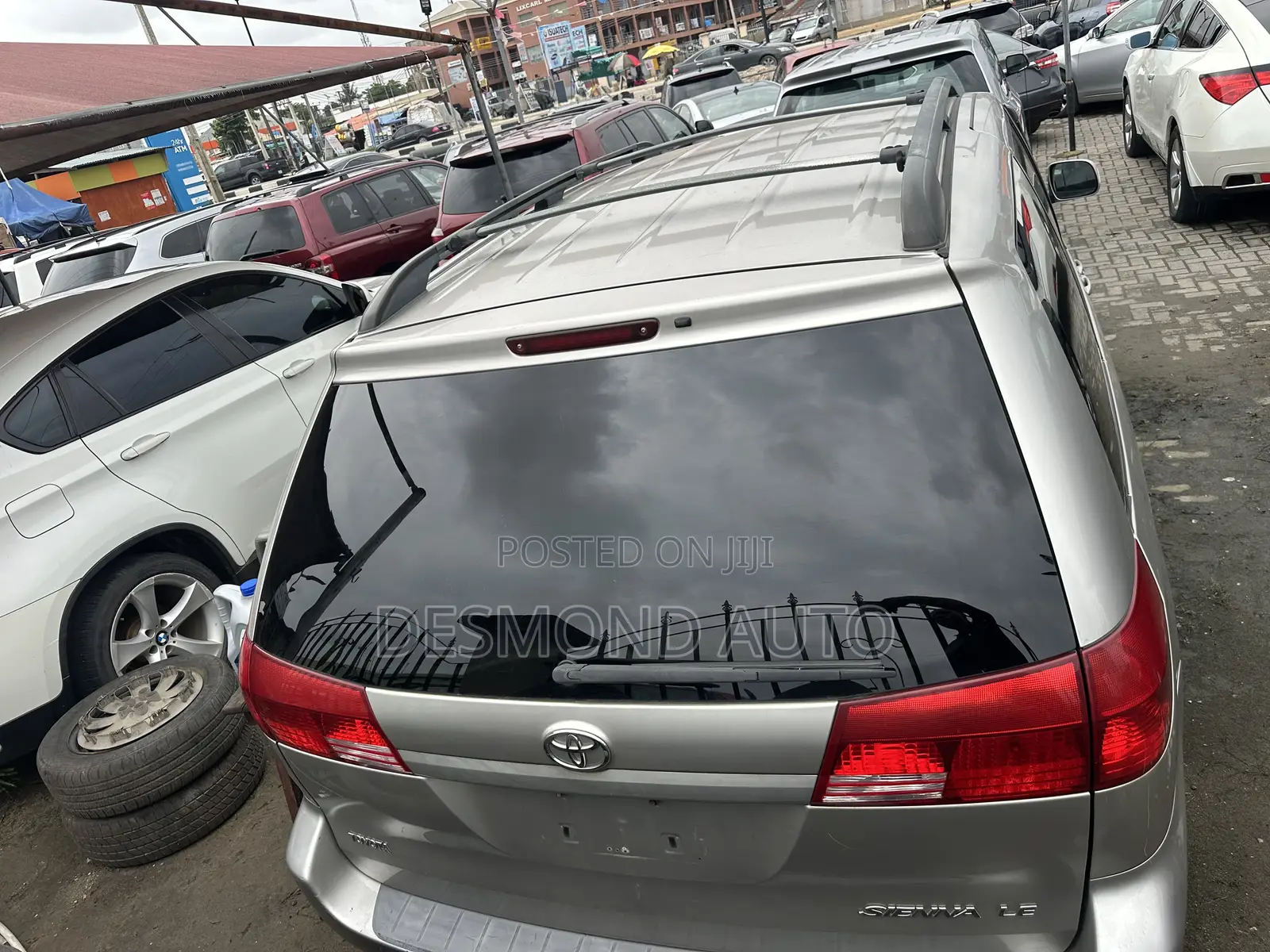 Toyota Sienna LE AWD 2005 Gold