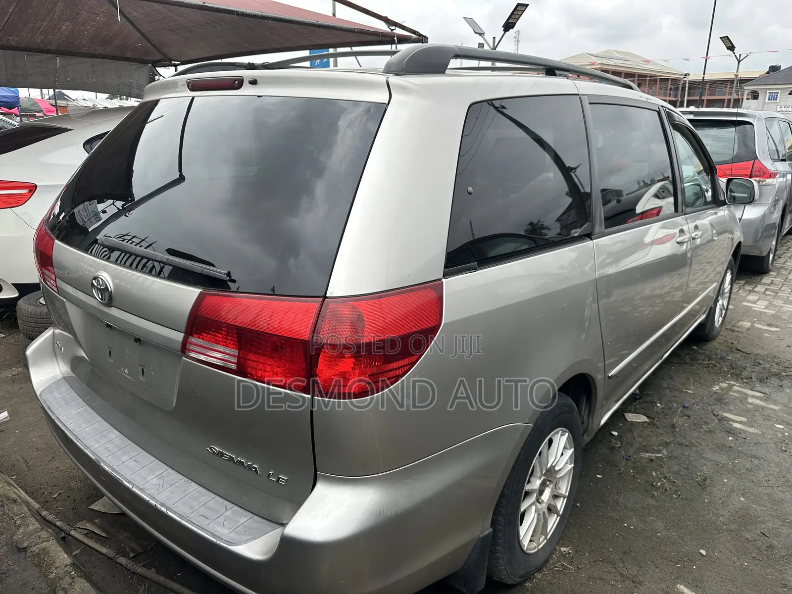 Toyota Sienna LE AWD 2005 Gold