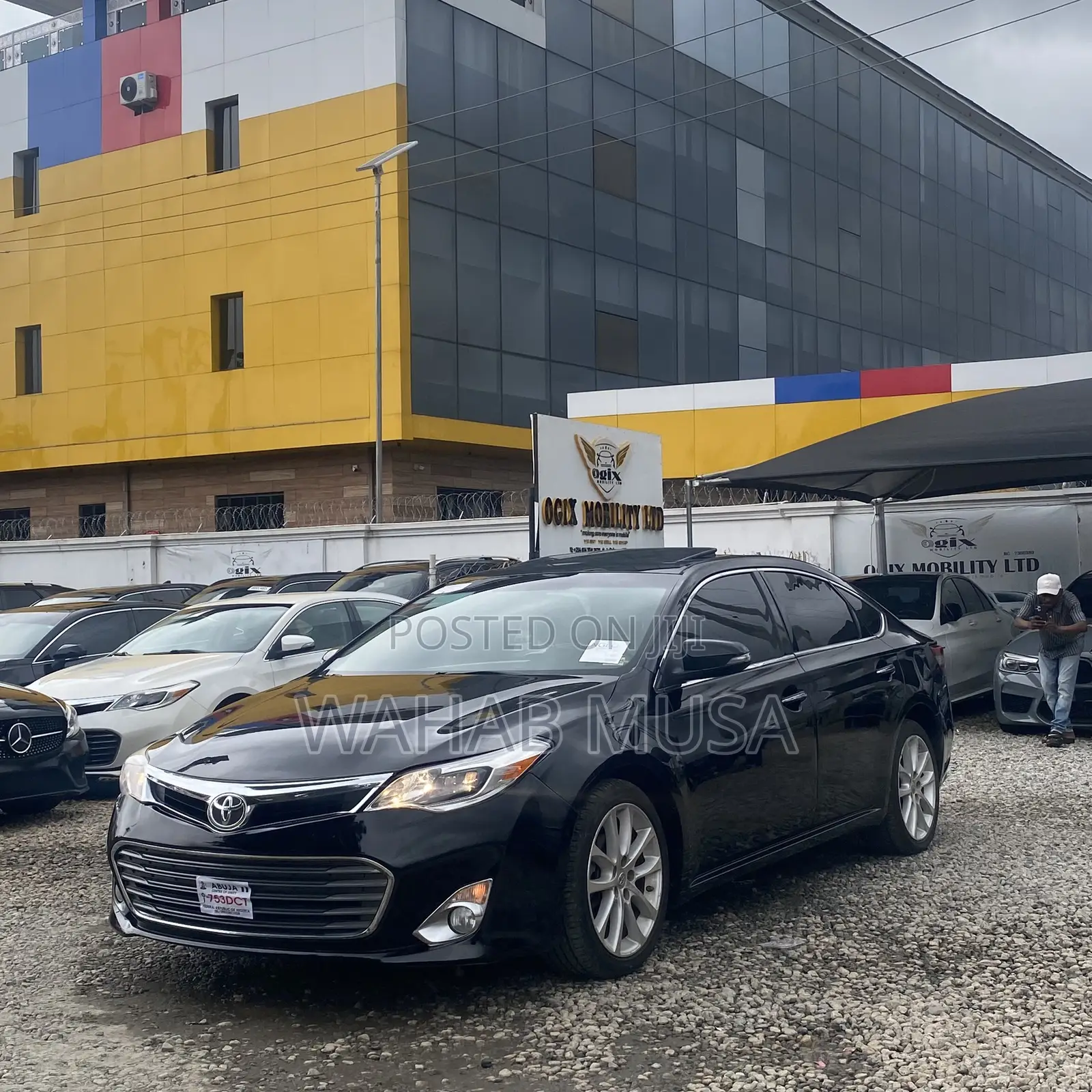 Toyota Avalon 2012 Black