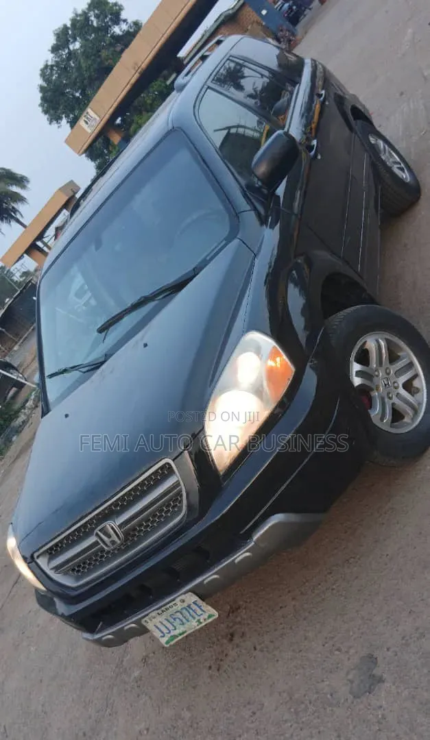 Honda Pilot 2004 Black