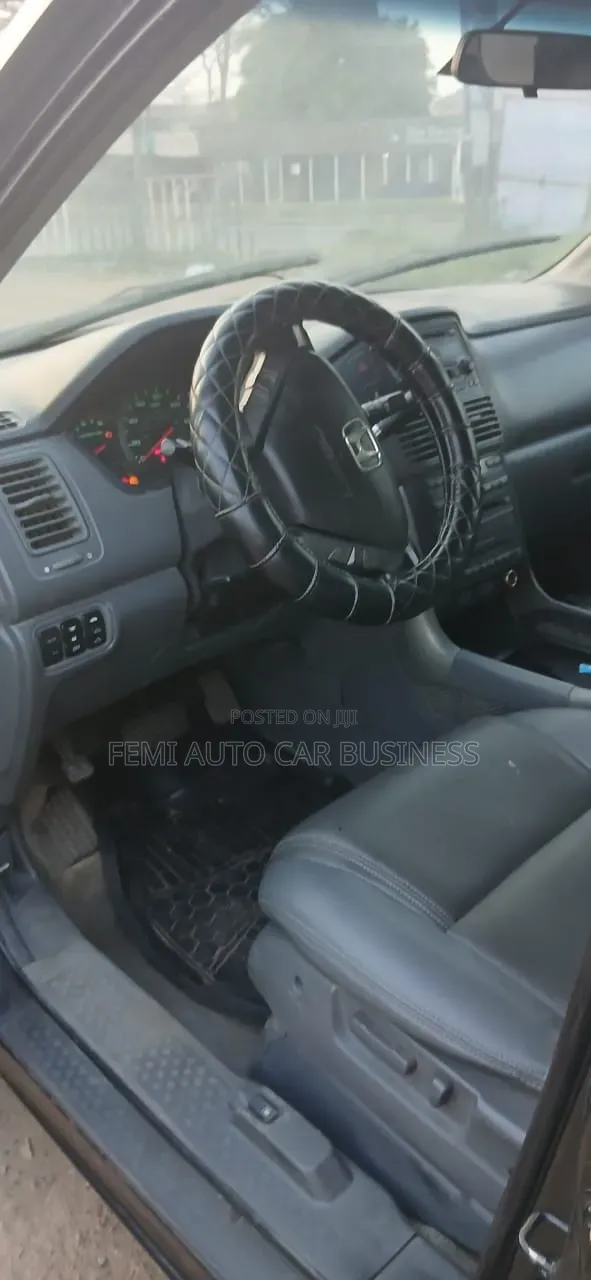Honda Pilot 2004 Black