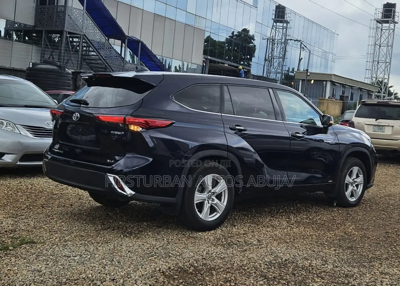 Toyota Highlander Platinum 2021 Black